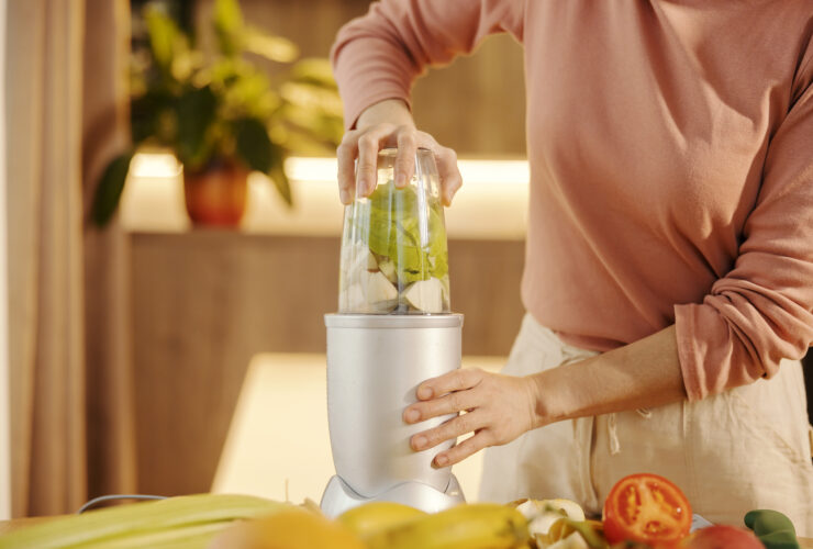 Portable Blender | Best Portable Blenders By FameReviews