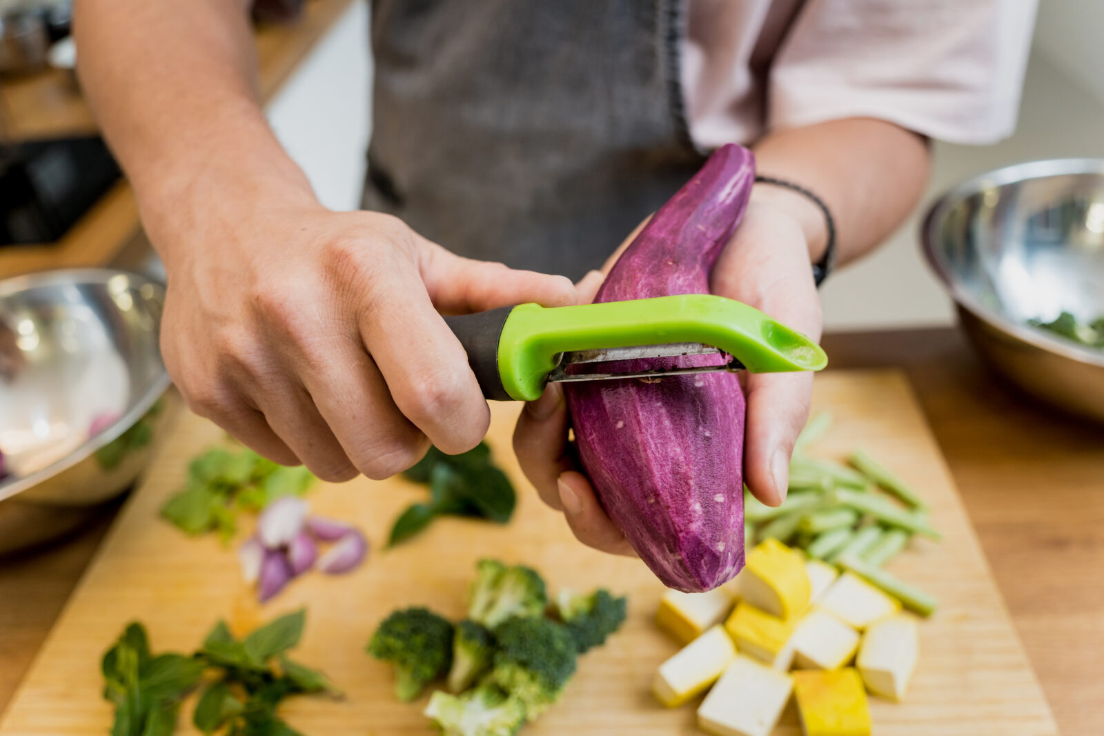 Best Vegetable Choppers And Fruit Slicers Make Preparing Summer Salad Easy